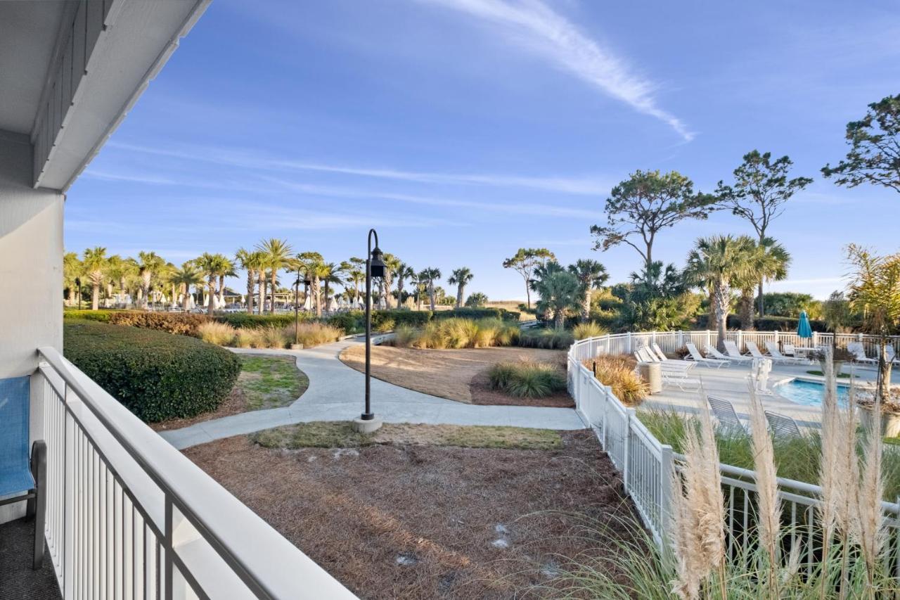 Ocean Dunes Villas #111, Beach Condo In Coligny Beach, 43 S Forest Beach Dr, Hilton Head Sc, Oceanfront Condo, Heated Pool, By Vacation Rental Hhi Гілтон-Гед-Айленд Екстер'єр фото