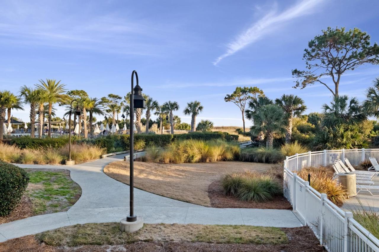 Ocean Dunes Villas #111, Beach Condo In Coligny Beach, 43 S Forest Beach Dr, Hilton Head Sc, Oceanfront Condo, Heated Pool, By Vacation Rental Hhi Гілтон-Гед-Айленд Екстер'єр фото