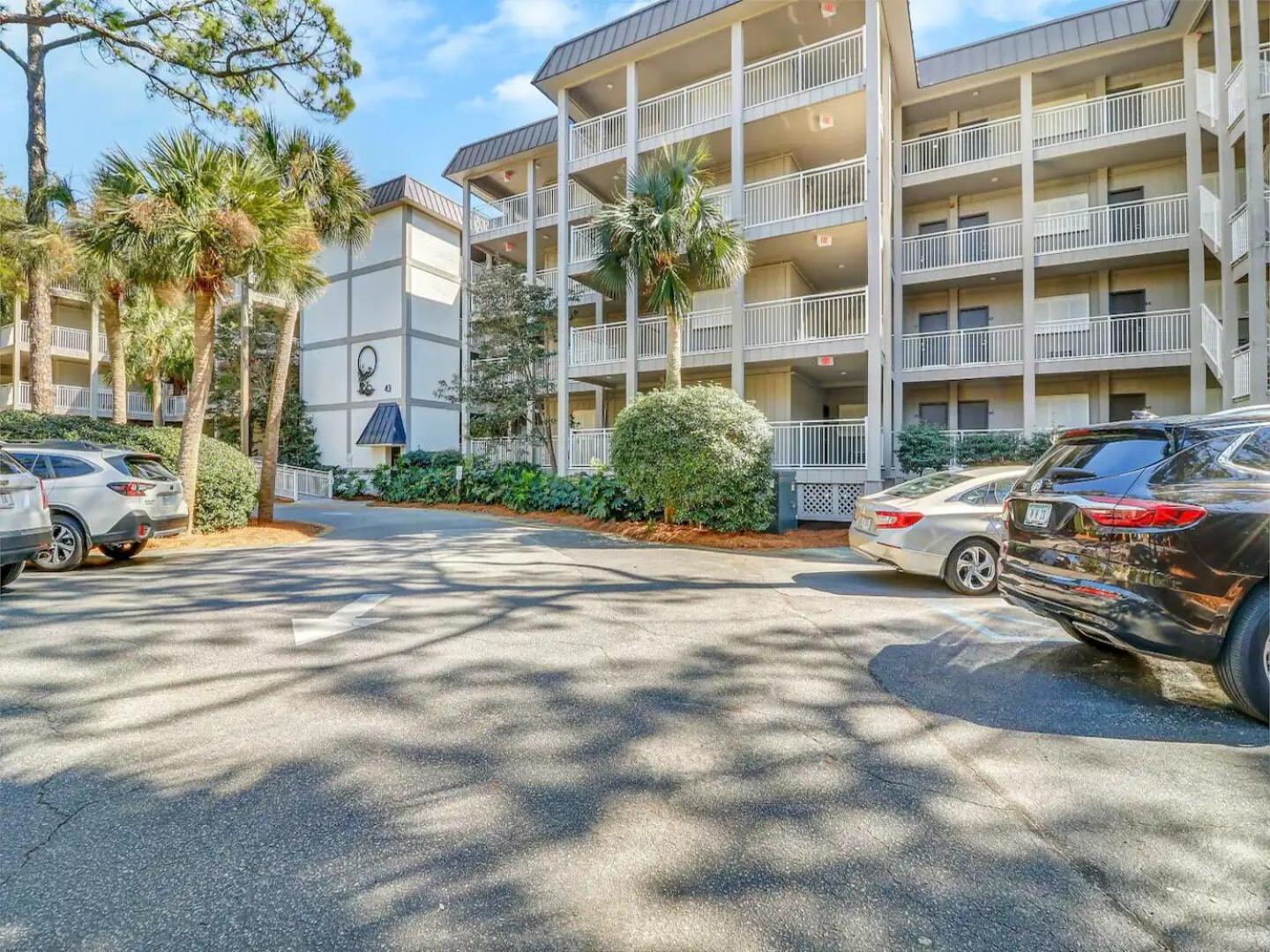 Ocean Dunes Villas #111, Beach Condo In Coligny Beach, 43 S Forest Beach Dr, Hilton Head Sc, Oceanfront Condo, Heated Pool, By Vacation Rental Hhi Гілтон-Гед-Айленд Екстер'єр фото