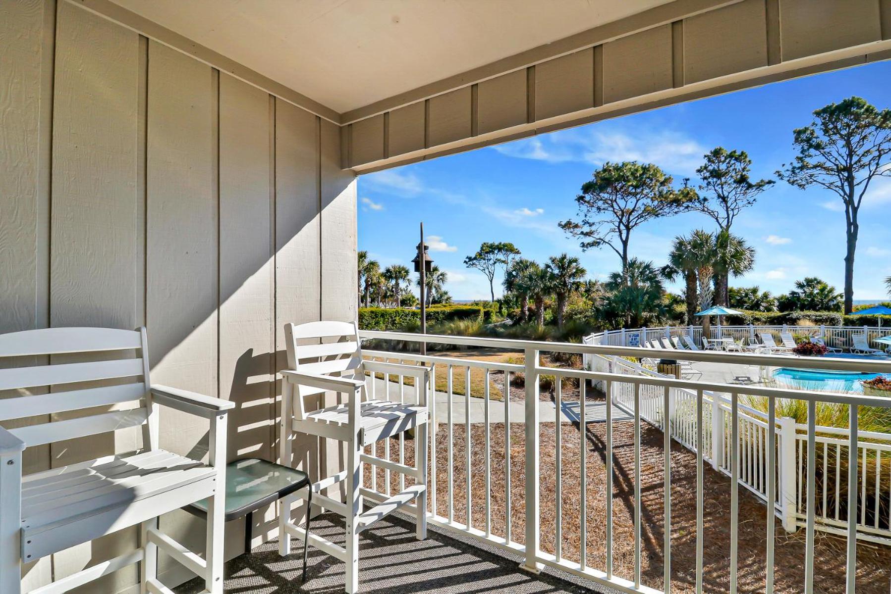 Ocean Dunes Villas #111, Beach Condo In Coligny Beach, 43 S Forest Beach Dr, Hilton Head Sc, Oceanfront Condo, Heated Pool, By Vacation Rental Hhi Гілтон-Гед-Айленд Екстер'єр фото