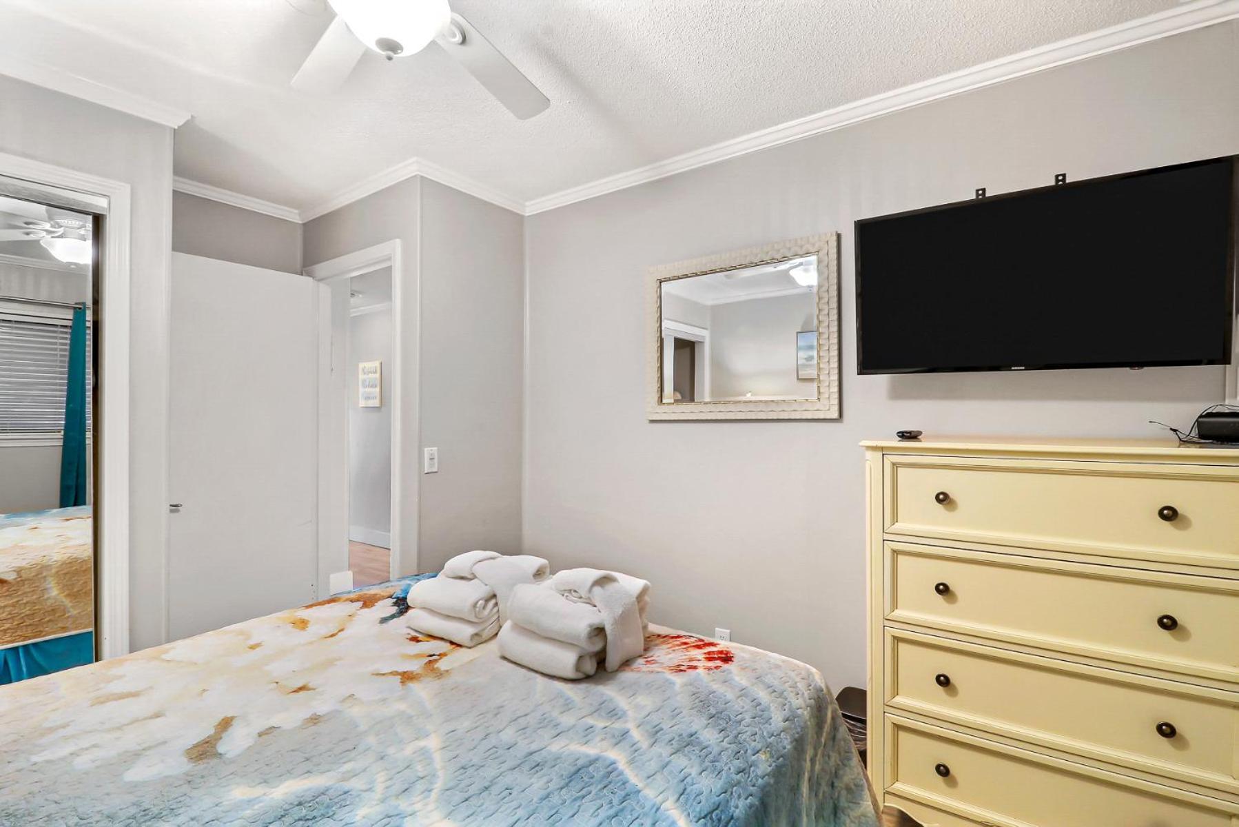 Ocean Dunes Villas #111, Beach Condo In Coligny Beach, 43 S Forest Beach Dr, Hilton Head Sc, Oceanfront Condo, Heated Pool, By Vacation Rental Hhi Гілтон-Гед-Айленд Екстер'єр фото